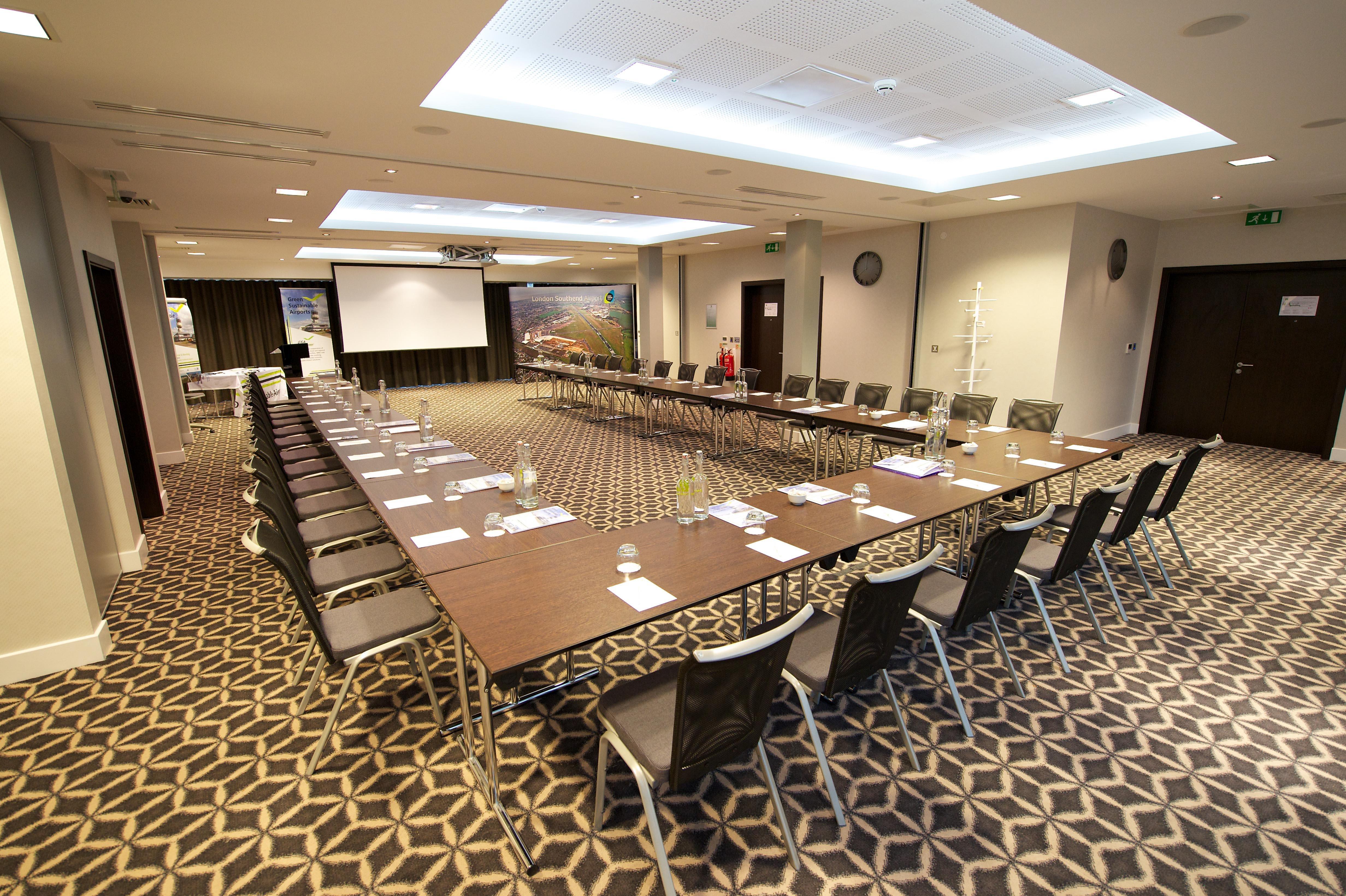 Holiday Inn Southend By Ihg Dış mekan fotoğraf