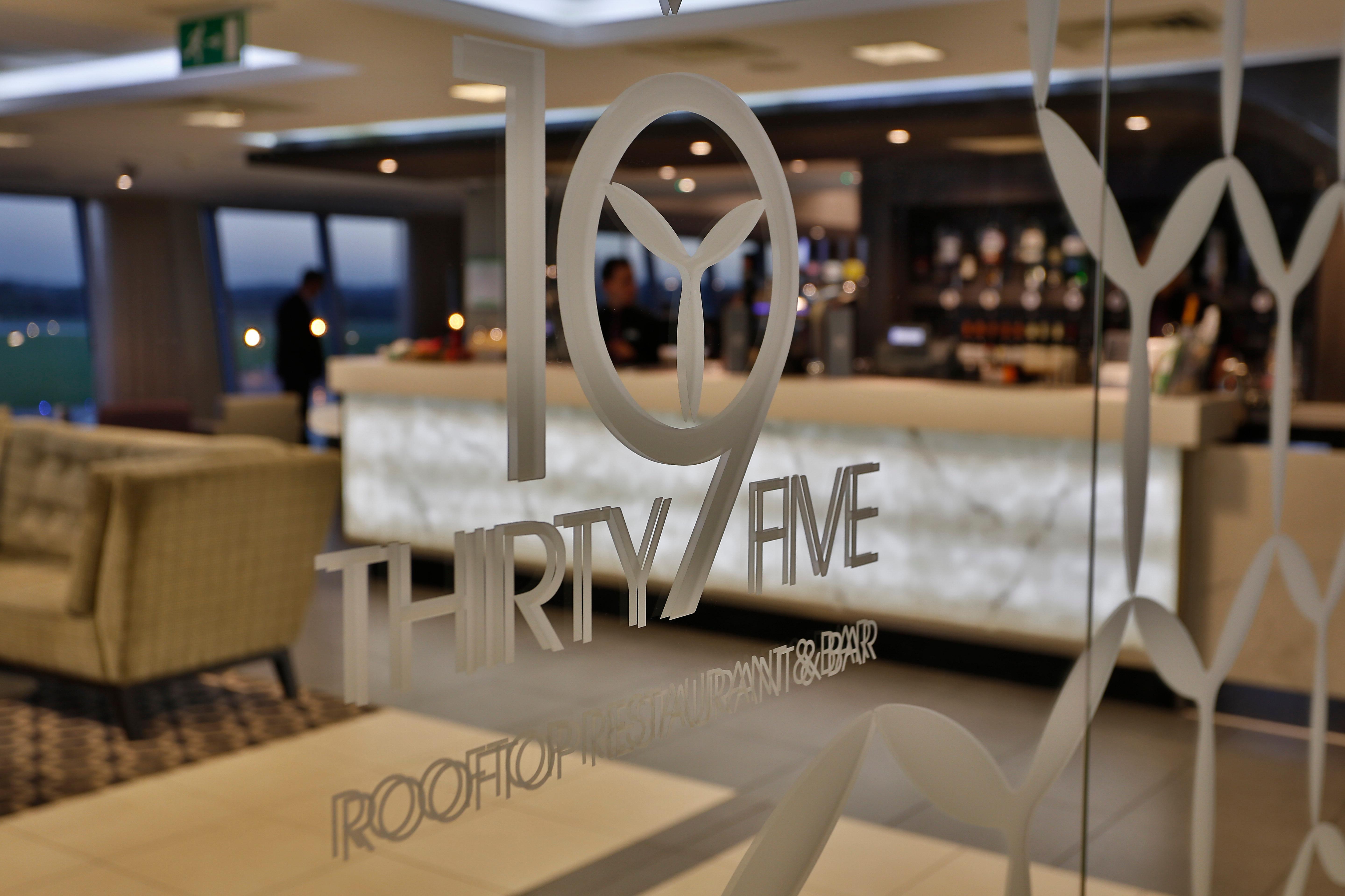 Holiday Inn Southend By Ihg Dış mekan fotoğraf