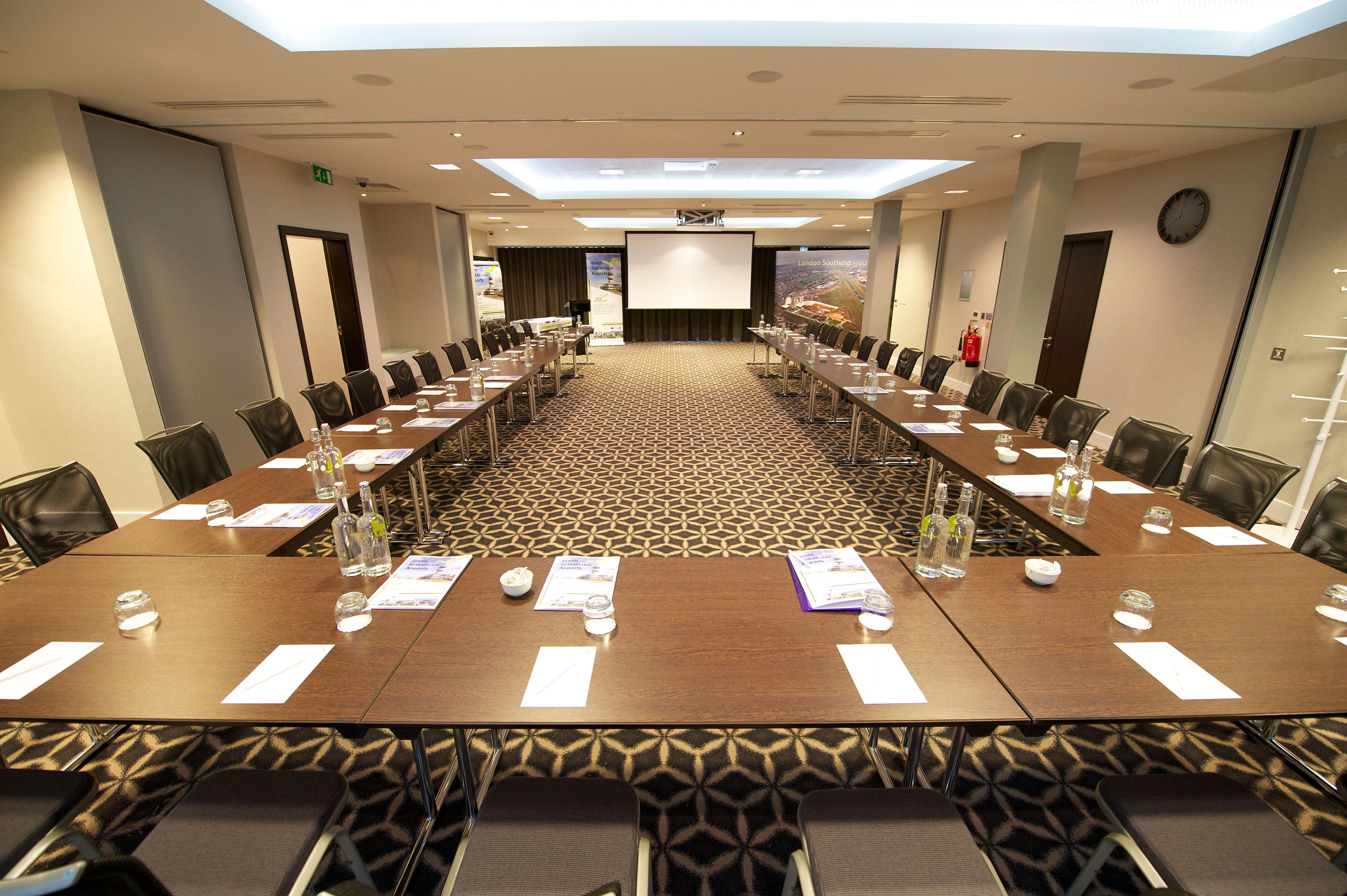 Holiday Inn Southend By Ihg Dış mekan fotoğraf